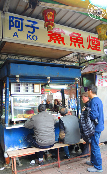 慈聖宮(Tsu-Sheng Temple):呷飽祙【台北大同・大稻埕慈聖宮 美食廣場】必點魩仔魚炒飯+肉粥和炸物 慈聖宮(Tsu-Sheng Temple):呷飽祙【台北大同・大稻埕慈聖宮 美食廣場】必點魩仔魚炒飯+肉粥和炸物