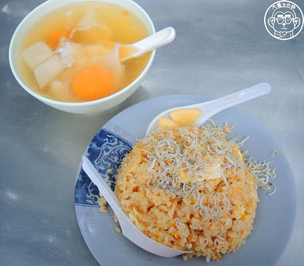 慈聖宮(Tsu-Sheng Temple):呷飽祙【台北大同・大稻埕慈聖宮 美食廣場】必點魩仔魚炒飯+肉粥和炸物 慈聖宮(Tsu-Sheng Temple):呷飽祙【台北大同・大稻埕慈聖宮 美食廣場】必點魩仔魚炒飯+肉粥和炸物