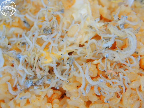 慈聖宮(Tsu-Sheng Temple):呷飽祙【台北大同・大稻埕慈聖宮 美食廣場】必點魩仔魚炒飯+肉粥和炸物 慈聖宮(Tsu-Sheng Temple):呷飽祙【台北大同・大稻埕慈聖宮 美食廣場】必點魩仔魚炒飯+肉粥和炸物