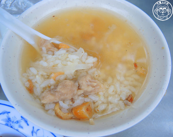 慈聖宮(Tsu-Sheng Temple):呷飽祙【台北大同・大稻埕慈聖宮 美食廣場】必點魩仔魚炒飯+肉粥和炸物 慈聖宮(Tsu-Sheng Temple):呷飽祙【台北大同・大稻埕慈聖宮 美食廣場】必點魩仔魚炒飯+肉粥和炸物