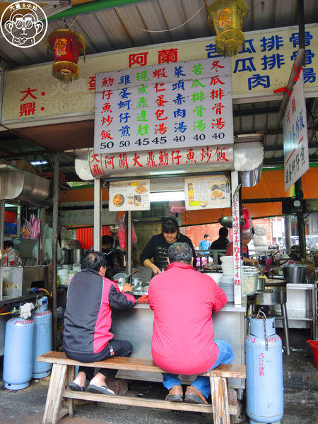慈聖宮(Tsu-Sheng Temple):呷飽祙【台北大同・大稻埕慈聖宮 美食廣場】必點魩仔魚炒飯+肉粥和炸物 慈聖宮(Tsu-Sheng Temple):呷飽祙【台北大同・大稻埕慈聖宮 美食廣場】必點魩仔魚炒飯+肉粥和炸物