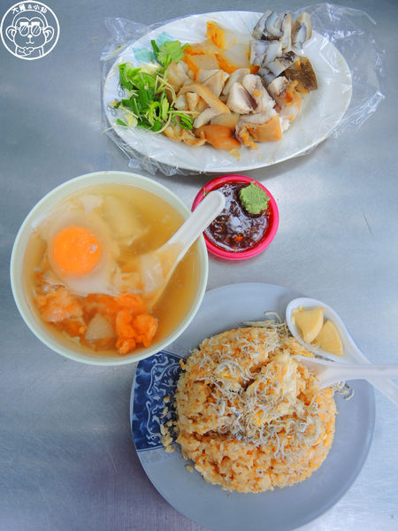 慈聖宮(Tsu-Sheng Temple):呷飽祙【台北大同・大稻埕慈聖宮 美食廣場】必點魩仔魚炒飯+肉粥和炸物 慈聖宮(Tsu-Sheng Temple):呷飽祙【台北大同・大稻埕慈聖宮 美食廣場】必點魩仔魚炒飯+肉粥和炸物