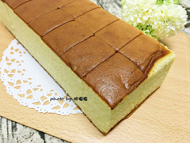 【台中 中區】坂神本舖長崎蛋糕☛長崎蛋糕就是長崎蛋糕,不是蜂蜜蛋糕啦!好吃、越吃越耐吃,但是想吃就要勤勞排隊哦T^T