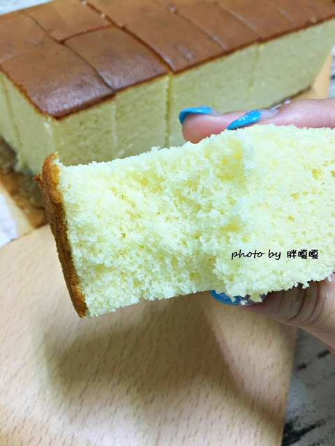 【台中 中區】坂神本舖長崎蛋糕☛長崎蛋糕就是長崎蛋糕,不是蜂蜜蛋糕啦!好吃、越吃越耐吃,但是想吃就要勤勞排隊哦T^T