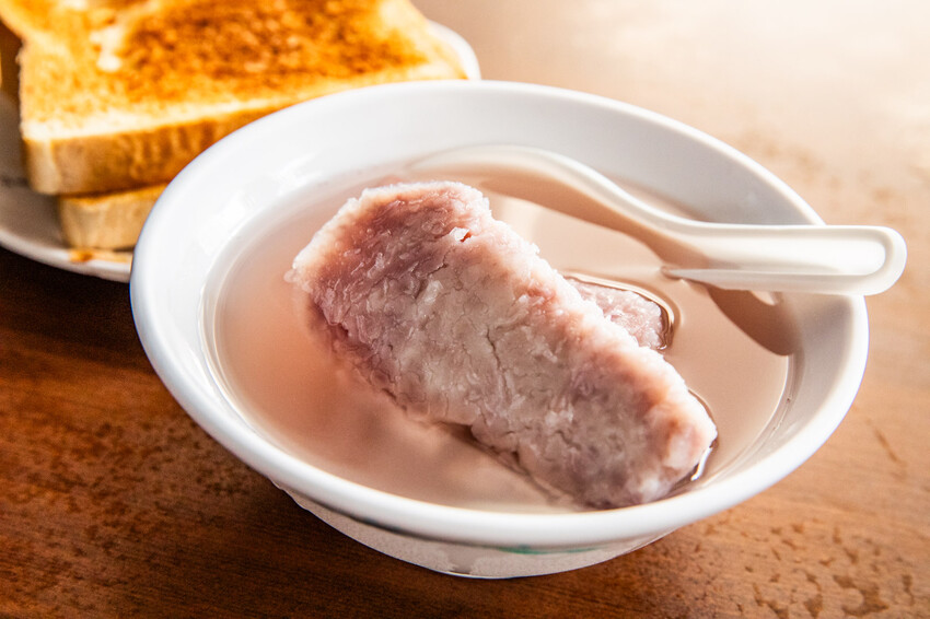 台中市中區阿斗伯冷凍芋｜在地三十年銅板美食！天氣越熱人越多的冷凍芋