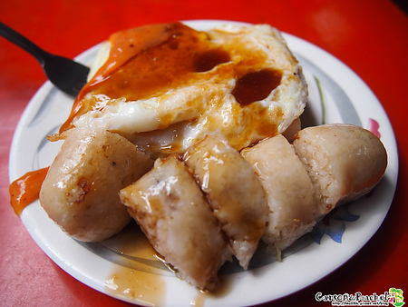 【台中。 第二市場-王記菜頭粿糯米腸】讓人想念的味道~