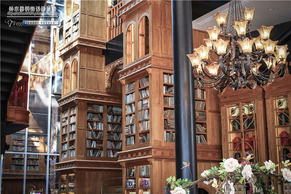 宮原眼科~台中中區(在百年紅磚騎樓上，品嚐超人氣的華麗冰淇淋)