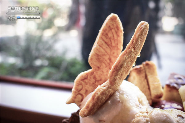 宮原眼科~台中中區(在百年紅磚騎樓上，品嚐超人氣的華麗冰淇淋)