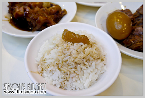 [台中小吃][中區] 公園路一號阿水獅豬腳大王總店(2013)(台中美食 豬腳飯 爌肉飯)