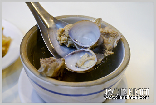 [台中小吃][中區] 公園路一號阿水獅豬腳大王總店(2013)(台中美食 豬腳飯 爌肉飯)