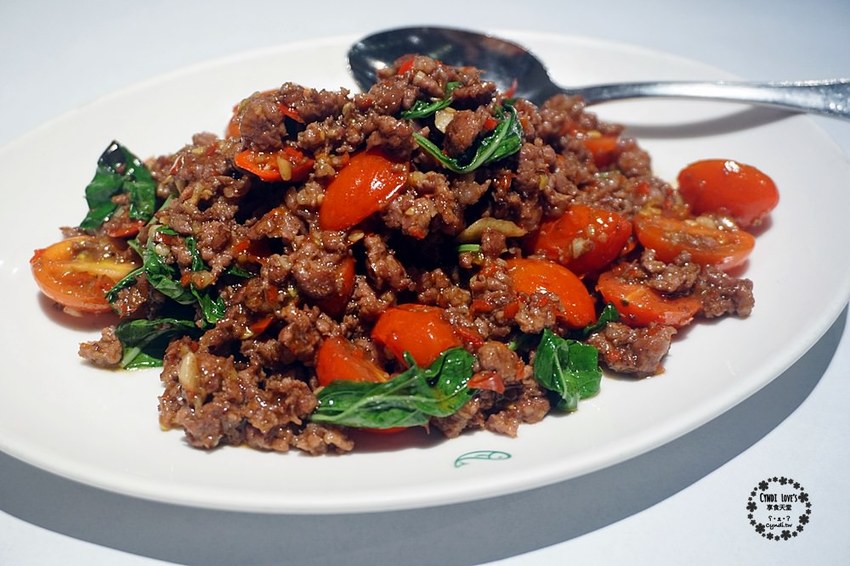 非常泰台中大遠百店，台中大遠百美食，瓦城集團泰式料理，必點菜色推薦 - Cyndi loves享食天堂