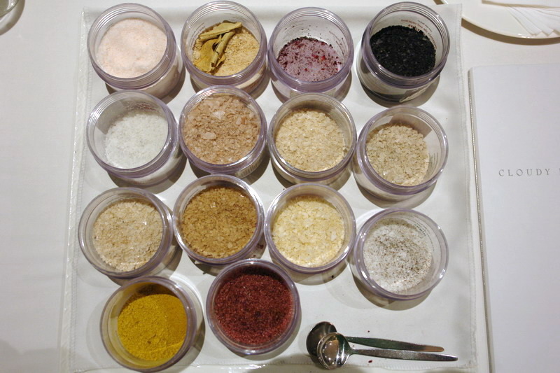 白松露豪華饗宴--高貴精品奢華--史上無敵白松露--頂級珍饈伊比利豬--一期一會--一生至少來一回--法月當代法式料理