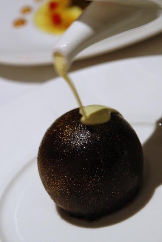 白松露豪華饗宴--高貴精品奢華--史上無敵白松露--頂級珍饈伊比利豬--一期一會--一生至少來一回--法月當代法式料理