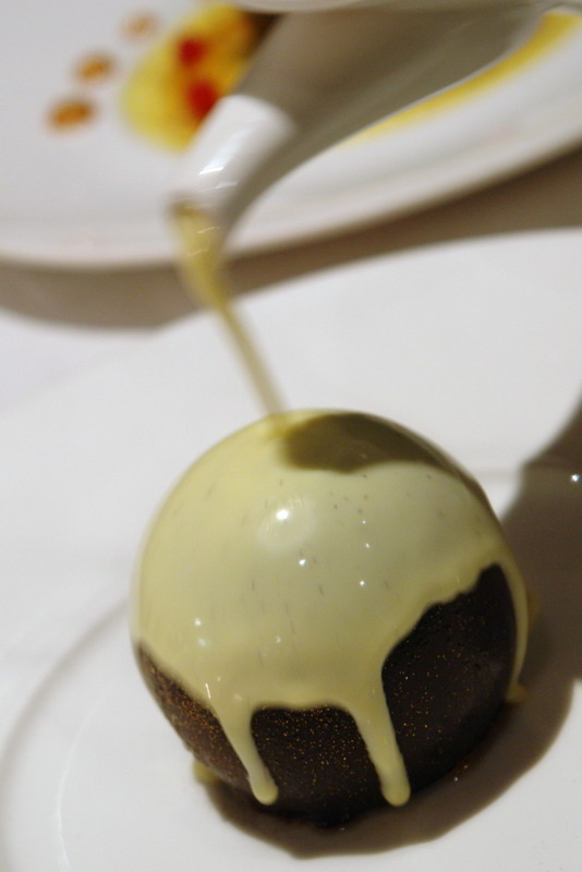 白松露豪華饗宴--高貴精品奢華--史上無敵白松露--頂級珍饈伊比利豬--一期一會--一生至少來一回--法月當代法式料理