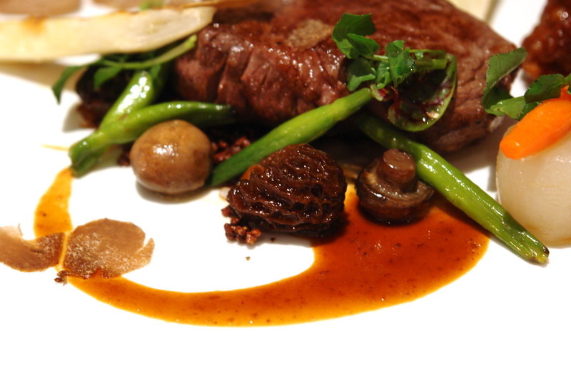 白松露豪華饗宴--高貴精品奢華--史上無敵白松露--頂級珍饈伊比利豬--一期一會--一生至少來一回--法月當代法式料理