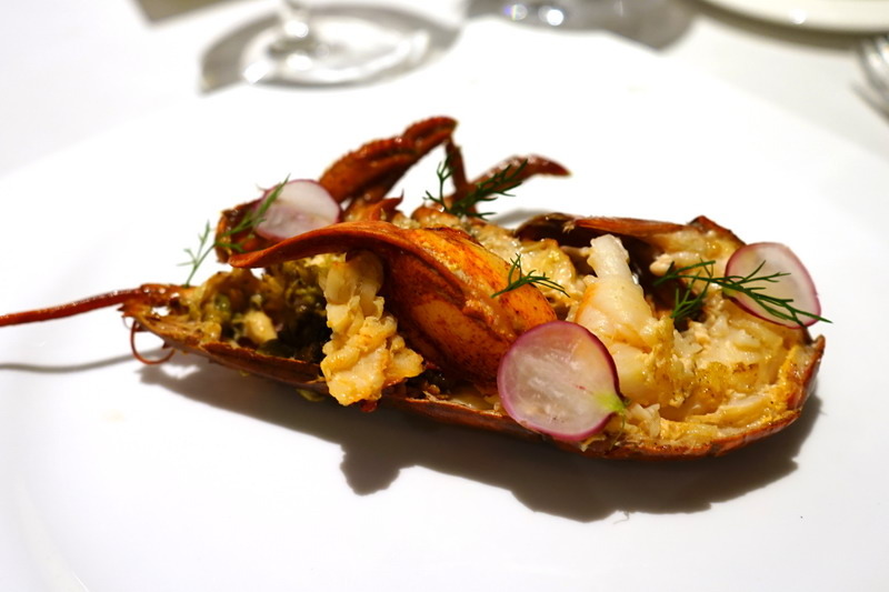 自已的龍蝦,自已花現--加line好友送龍蝦--現場打卡送龍蝦--史上最好吃的科學料理龍蝦套餐--活跳跳的活龍蝦精心計算,科學烹調是最美味的龍蝦料理--法月龍蝦大贈送不來可惜喔