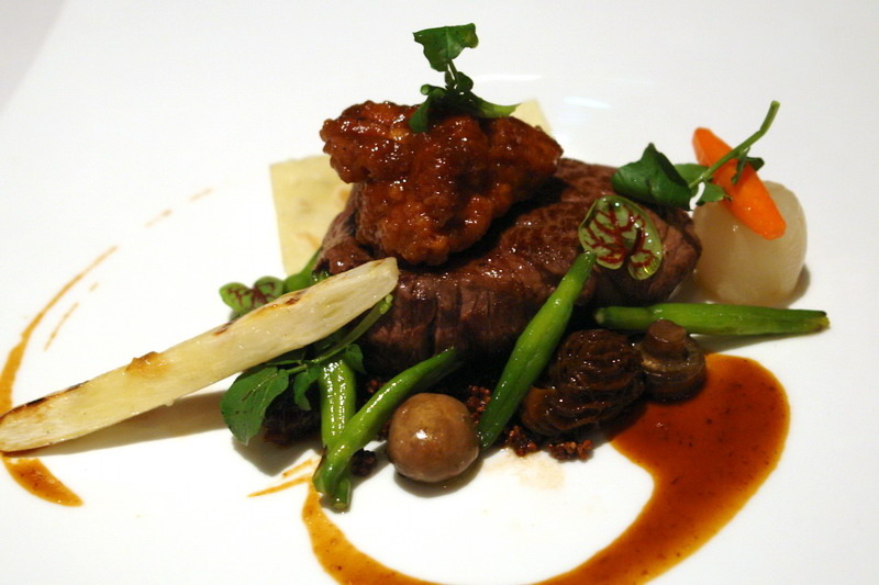 白松露豪華饗宴--高貴精品奢華--史上無敵白松露--頂級珍饈伊比利豬--一期一會--一生至少來一回--法月當代法式料理