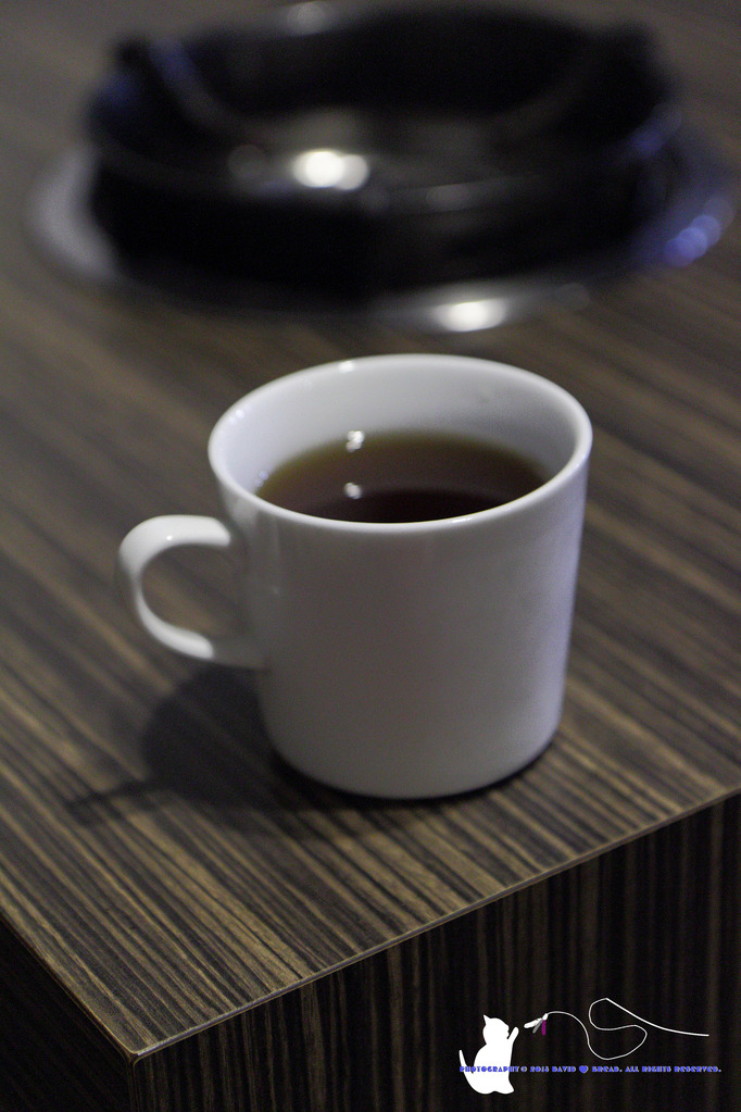 [食記] 台中 南屯區 || 雲爐鍋物 || 超值宵夜火鍋，湯頭好喝好特別^口^