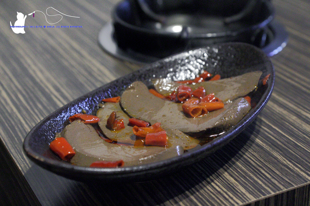 [食記] 台中 南屯區 || 雲爐鍋物 || 超值宵夜火鍋，湯頭好喝好特別^口^