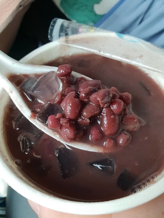 202566.jpg - 【基隆】銅板美食推薦。魏家蔥仔餅&大陸餅+東家館蔥餅&餛飩湯+連珍芋泥球&雪露+春美肉圓+活力讚蒟蒻 202566.jpg - 【基隆】銅板美食推薦。魏家蔥仔餅&大陸餅+東家館蔥餅&餛飩湯+連珍芋泥球&雪露+春美肉圓+活力讚蒟蒻