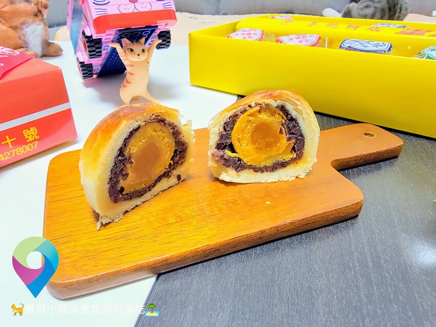 [伴手禮開箱]人氣送禮首選 綿密細緻份量足，傳承百年的美味點心 基隆知名伴手禮 李鵠餅店 綜合蛋黃酥