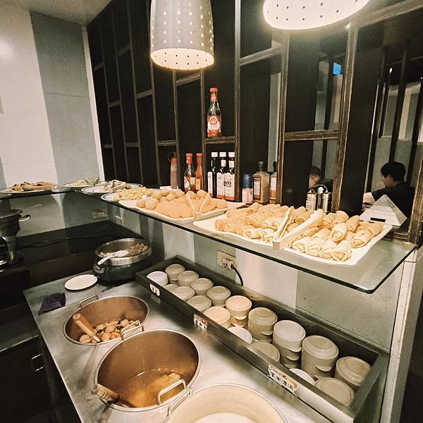 基隆歡樂牛排義二店~點主餐享自助吧吃到飽~不限時用餐~離火車