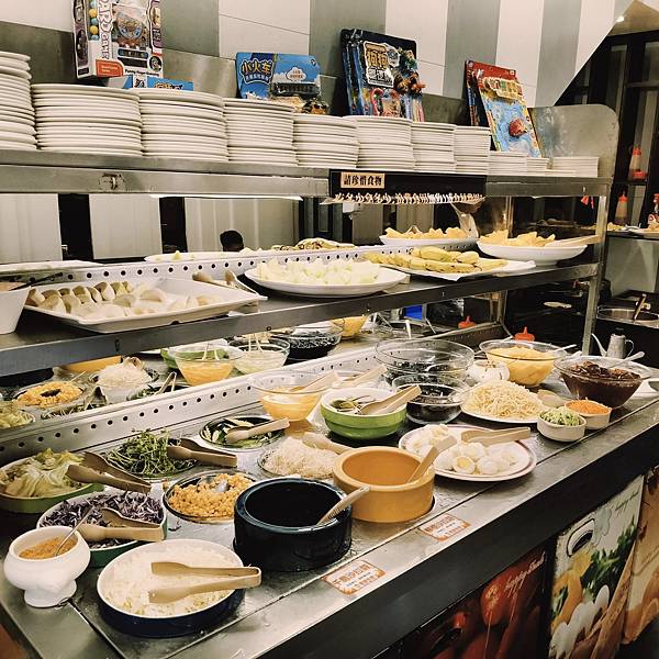 基隆歡樂牛排義二店~點主餐享自助吧吃到飽~不限時用餐~離火車