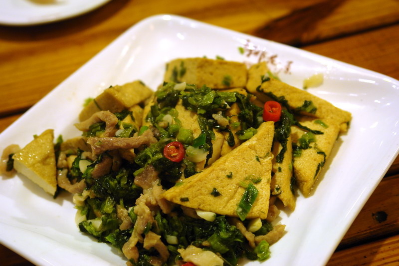 斗六美食。桃花源--彎延路徑--山窮水盡疑無路--真怕自已走錯路--是江浙名菜、是