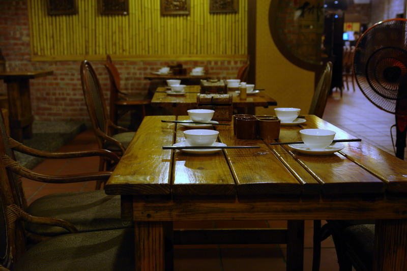 斗六美食。桃花源--彎延路徑--山窮水盡疑無路--真怕自已走錯路--是江浙名菜、是