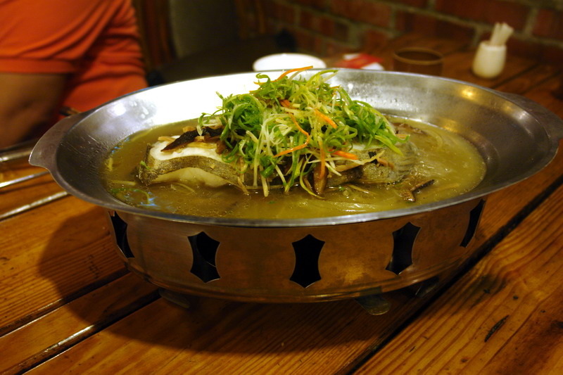 斗六美食。桃花源--彎延路徑--山窮水盡疑無路--真怕自已走錯路--是江浙名菜、是