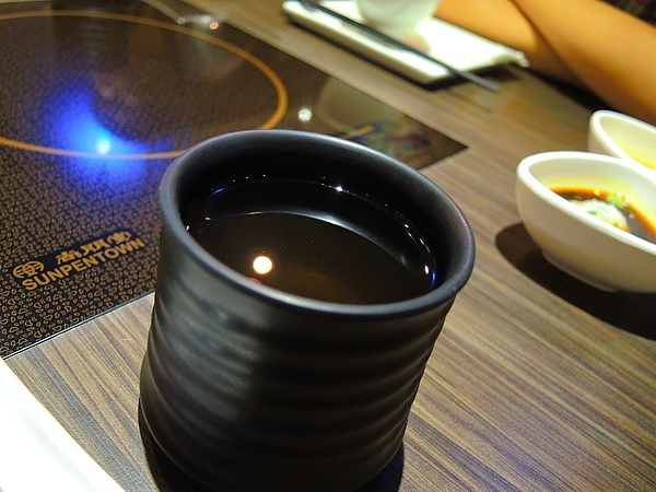 聚北海道昆布鍋(斗六家樂福店):(食記) 斗六。聚北海道昆布鍋 聚北海道昆布鍋(斗六家樂福店):(食記) 斗六。聚北海道昆布鍋