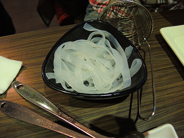 聚北海道昆布鍋(斗六家樂福店):(食記) 斗六。聚北海道昆布鍋 聚北海道昆布鍋(斗六家樂福店):(食記) 斗六。聚北海道昆布鍋