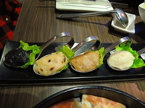 聚北海道昆布鍋(斗六家樂福店):(食記) 斗六。聚北海道昆布鍋 聚北海道昆布鍋(斗六家樂福店):(食記) 斗六。聚北海道昆布鍋