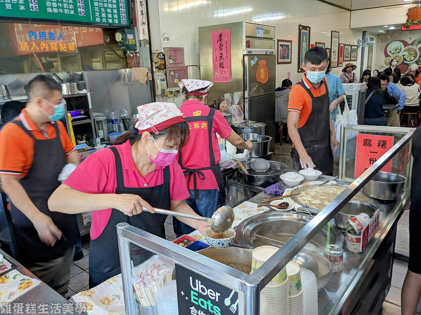 【雲林食記】長興圓仔冰 - 門口滿滿的排隊人潮，綜合圓仔冰配