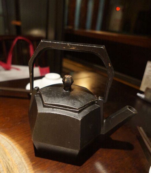 鼎王麻辣鍋(光復店):鼎王麻辣鍋-光復店 ♥ 鴛鴦鍋 ♥ 帝王蟹海鮮拼盤好彭派 ♥松山美食 鼎王麻辣鍋(光復店):鼎王麻辣鍋-光復店 ♥ 鴛鴦鍋 ♥ 帝王蟹海鮮拼盤好彭派 ♥松山美食