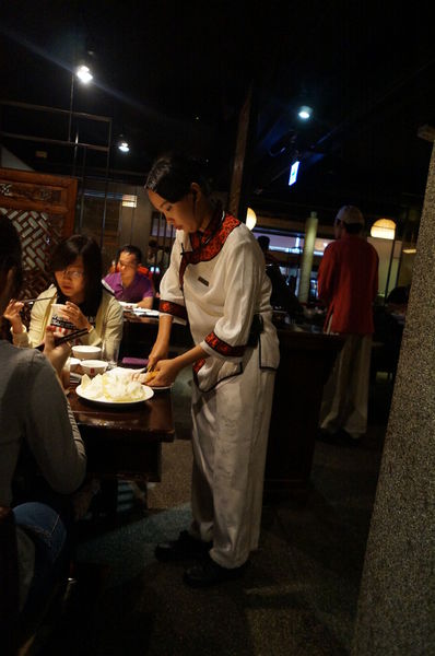 鼎王麻辣鍋(光復店):鼎王麻辣鍋-光復店 ♥ 鴛鴦鍋 ♥ 帝王蟹海鮮拼盤好彭派 ♥松山美食 鼎王麻辣鍋(光復店):鼎王麻辣鍋-光復店 ♥ 鴛鴦鍋 ♥ 帝王蟹海鮮拼盤好彭派 ♥松山美食