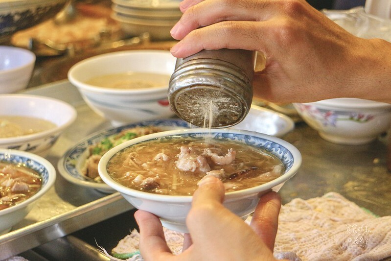 雲林北港｜以假亂真！朝天宮旁在地特有小吃美食，只有北港吃得到！｜廟邊煌明假魚肚