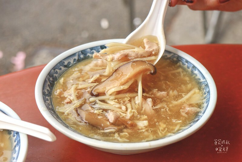 雲林北港｜以假亂真！朝天宮旁在地特有小吃美食，只有北港吃得到！｜廟邊煌明假魚肚