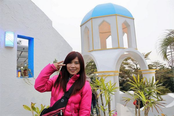 56號藍色公路咖啡：【雲林景點】古坑56號藍色公路咖啡。純白LOVE愛戀造景/咖啡、小火鍋、義大利麵、手工輕食鬆餅、下午茶/藍白色希臘地中海異國風情景觀咖啡廳/製造浪漫的約會求婚聖地