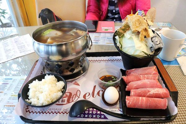 56號藍色公路咖啡：【雲林景點】古坑56號藍色公路咖啡。純白LOVE愛戀造景/咖啡、小火鍋、義大利麵、手工輕食鬆餅、下午茶/藍白色希臘地中海異國風情景觀咖啡廳/製造浪漫的約會求婚聖地