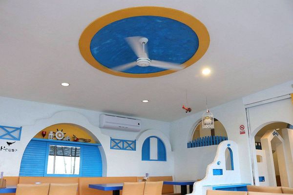 56號藍色公路咖啡：【雲林景點】古坑56號藍色公路咖啡。純白LOVE愛戀造景/咖啡、小火鍋、義大利麵、手工輕食鬆餅、下午茶/藍白色希臘地中海異國風情景觀咖啡廳/製造浪漫的約會求婚聖地