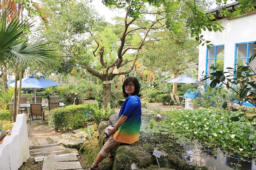 雲林古坑。56號藍色公路咖啡，夢幻地中海風格、華山夜景 x 古坑景觀餐廳