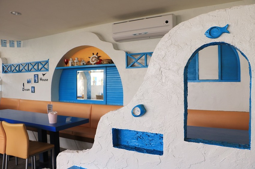 雲林古坑。56號藍色公路咖啡，夢幻地中海風格、華山夜景 x 古坑景觀餐廳