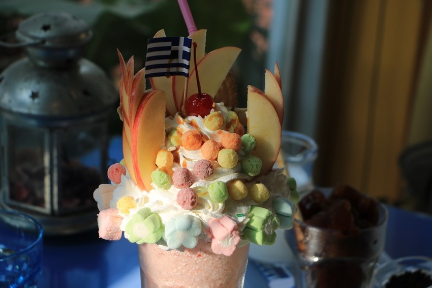 雲林古坑。56號藍色公路咖啡，夢幻地中海風格、華山夜景 x 古坑景觀餐廳