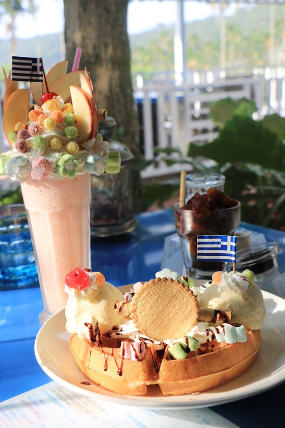 雲林古坑。56號藍色公路咖啡，夢幻地中海風格、華山夜景 x 古坑景觀餐廳