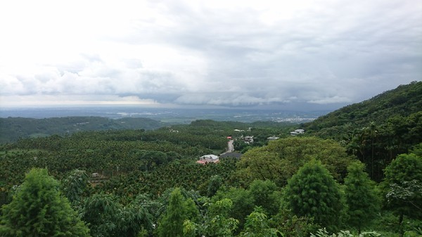 啡你不可庭園咖啡:雲林古坑~啡你不可庭園咖啡~華山景觀餐廳~眺望山色美景~遠離塵囂放鬆心情的好地方~ 啡你不可庭園咖啡:雲林古坑~啡你不可庭園咖啡~華山景觀餐廳~眺望山色美景~遠離塵囂放鬆心情的好地方~