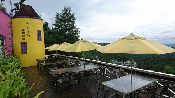 啡你不可庭園咖啡:雲林古坑~啡你不可庭園咖啡~華山景觀餐廳~眺望山色美景~遠離塵囂放鬆心情的好地方~ 啡你不可庭園咖啡:雲林古坑~啡你不可庭園咖啡~華山景觀餐廳~眺望山色美景~遠離塵囂放鬆心情的好地方~