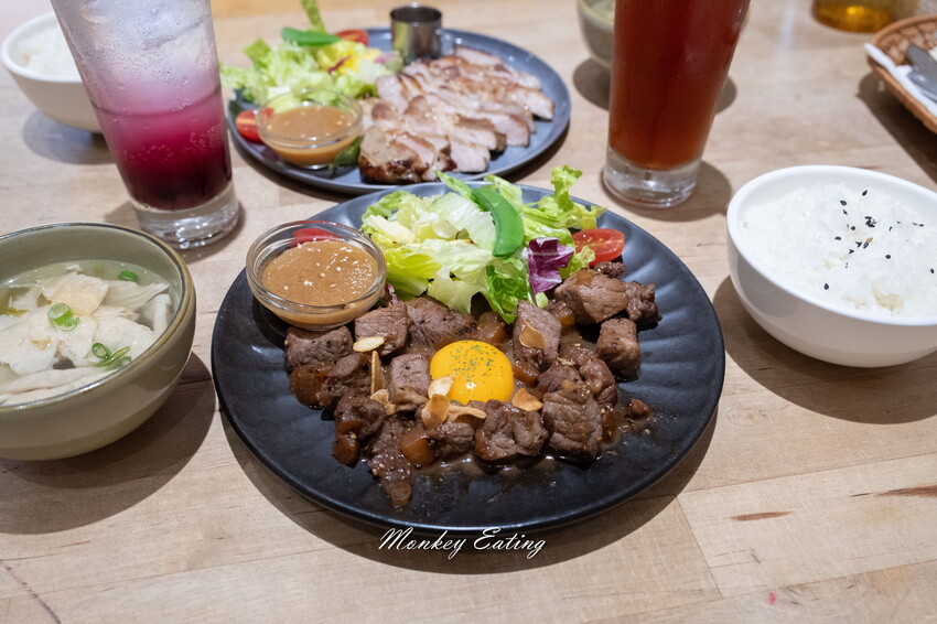 【台中西區】不設限飲食空間｜台中創意料理家常飯食、咖啡甜點。全時段營業中場不休息。近台中美術館 - 貪吃猴的幻想