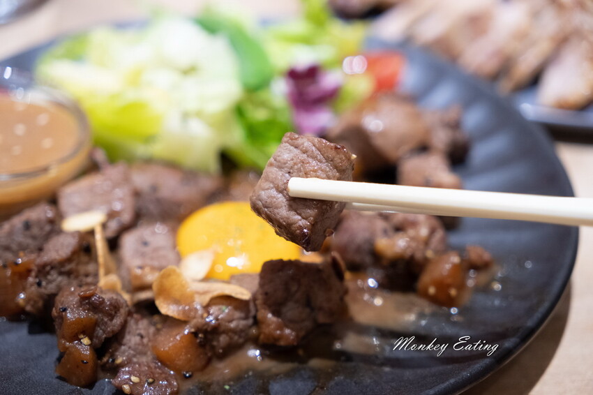 【台中西區】不設限飲食空間｜台中創意料理家常飯食、咖啡甜點。全時段營業中場不休息。近台中美術館 - 貪吃猴的幻想
