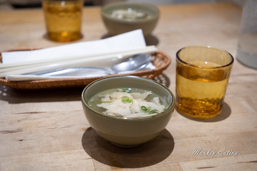 【台中西區】不設限飲食空間｜台中創意料理家常飯食、咖啡甜點。全時段營業中場不休息。近台中美術館 - 貪吃猴的幻想